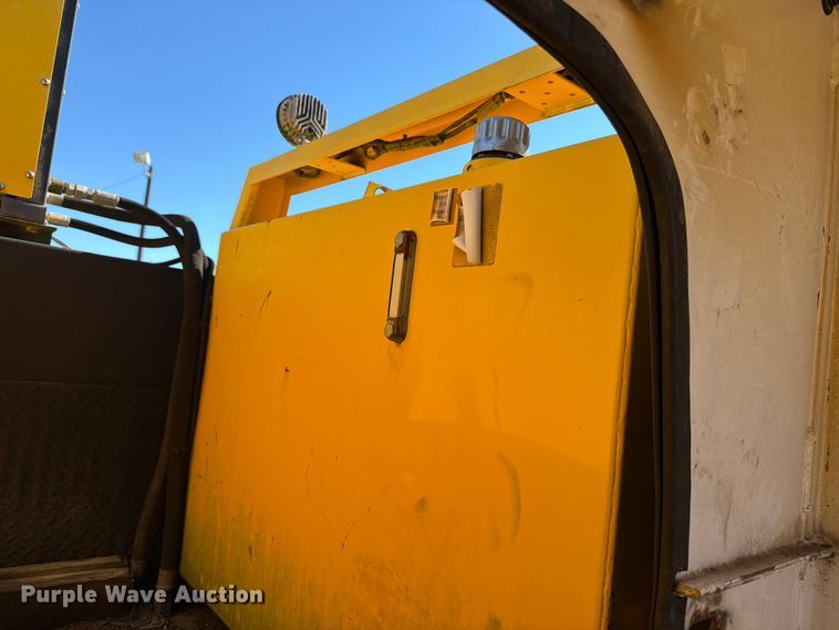 image for item ED4992 2013 RAM 5500 utility / service truck