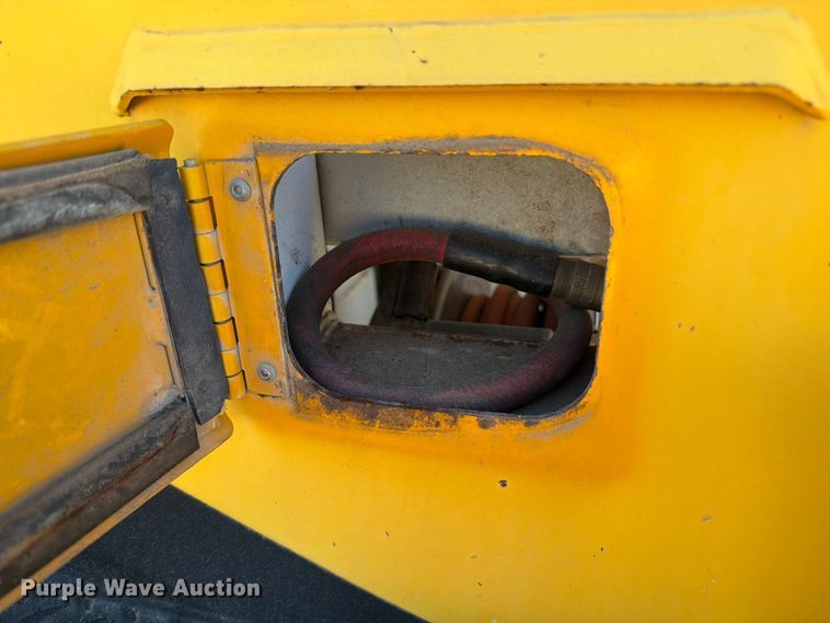 image for item ED4992 2013 RAM 5500 utility / service truck