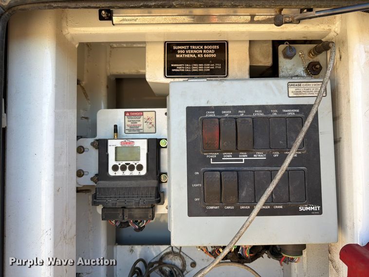 image for item ED4992 2013 RAM 5500 utility / service truck