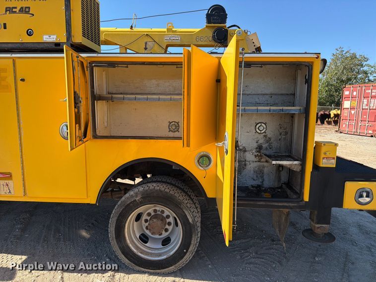 image for item ED4992 2013 RAM 5500 utility / service truck