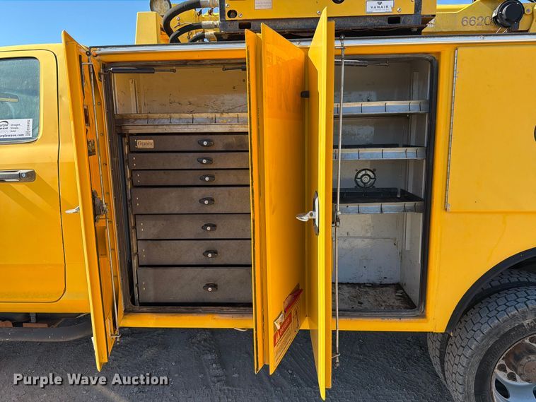 image for item ED4992 2013 RAM 5500 utility / service truck