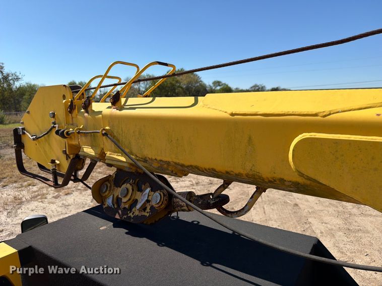 image for item ED4992 2013 RAM 5500 utility / service truck