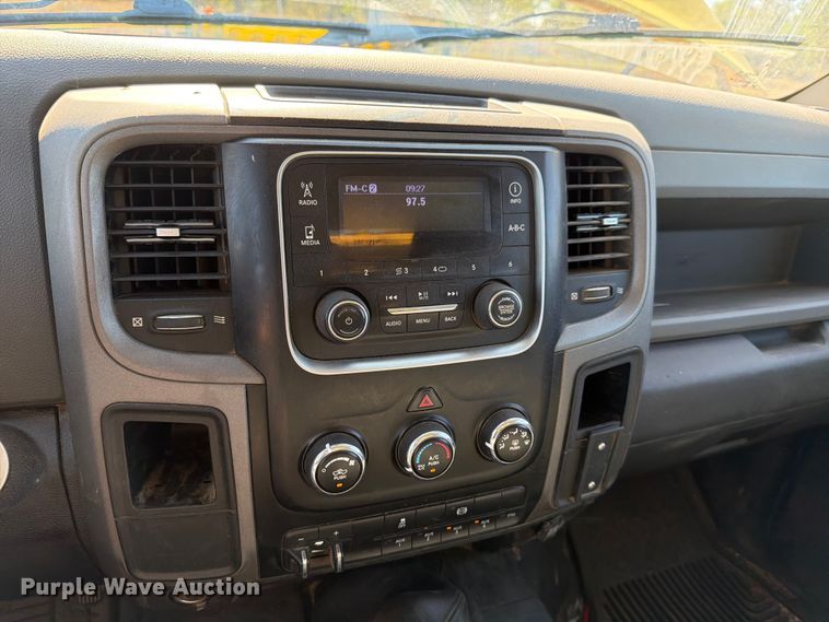 image for item ED4992 2013 RAM 5500 utility / service truck