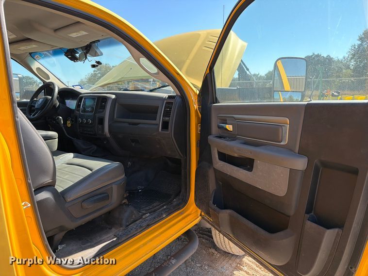 image for item ED4992 2013 RAM 5500 utility / service truck