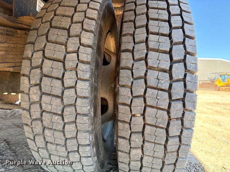 image for item ED4992 2013 RAM 5500 utility / service truck