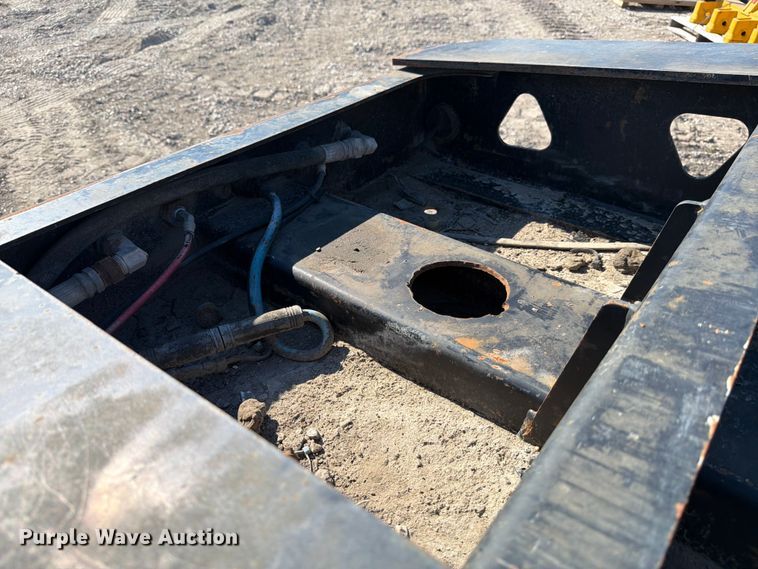 image for item ED4993 2013 Trail King TK110HDG lowboy equipment trailer