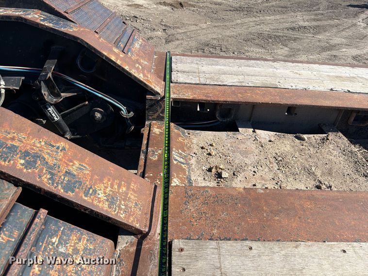 image for item ED4993 2013 Trail King TK110HDG lowboy equipment trailer