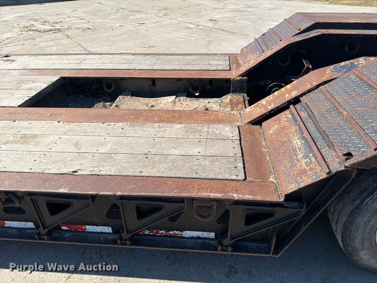 image for item ED4993 2013 Trail King TK110HDG lowboy equipment trailer