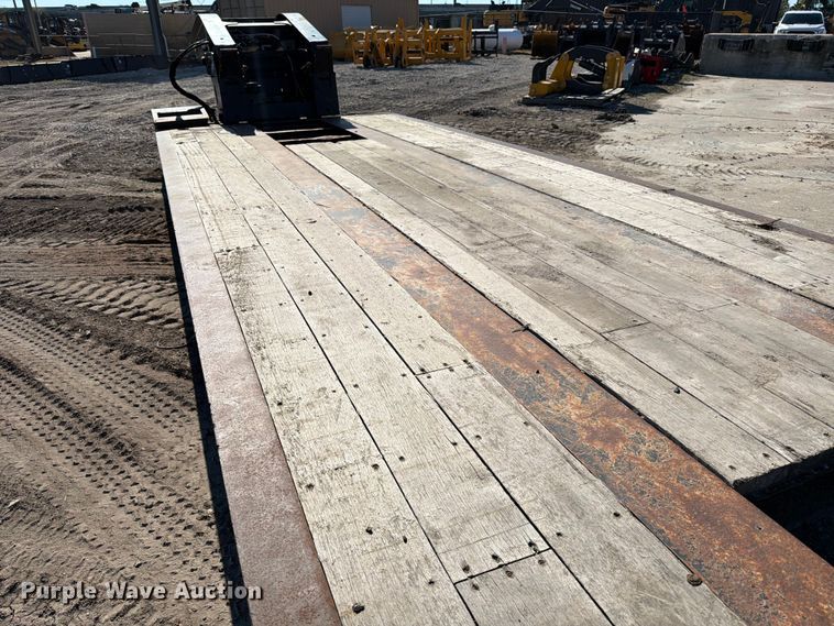 image for item ED4993 2013 Trail King TK110HDG lowboy equipment trailer