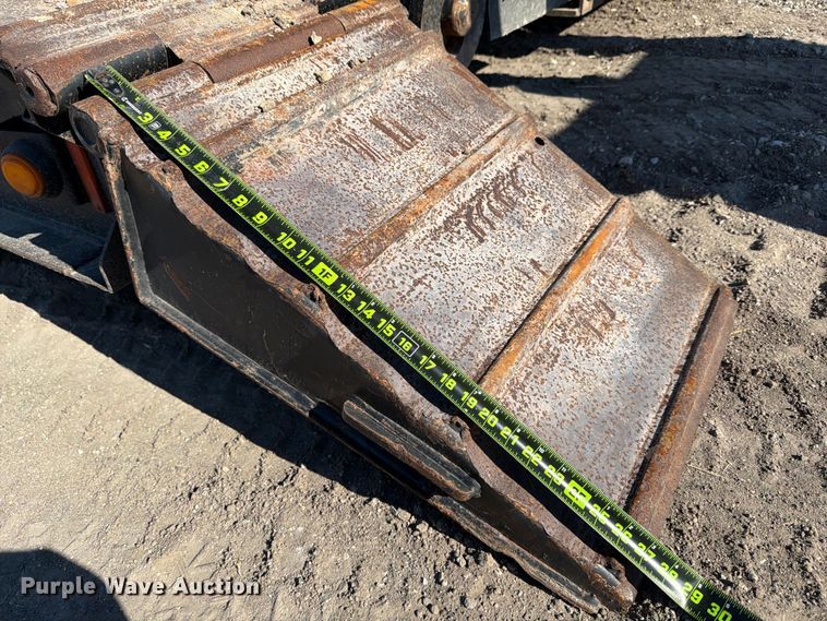 image for item ED4993 2013 Trail King TK110HDG lowboy equipment trailer