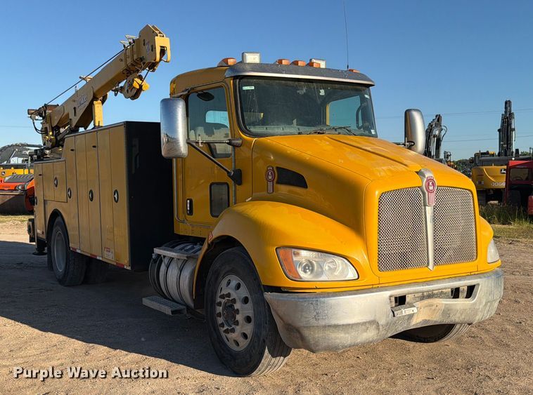 image for item ED4995 2012 Kenworth T370 utility / service truck