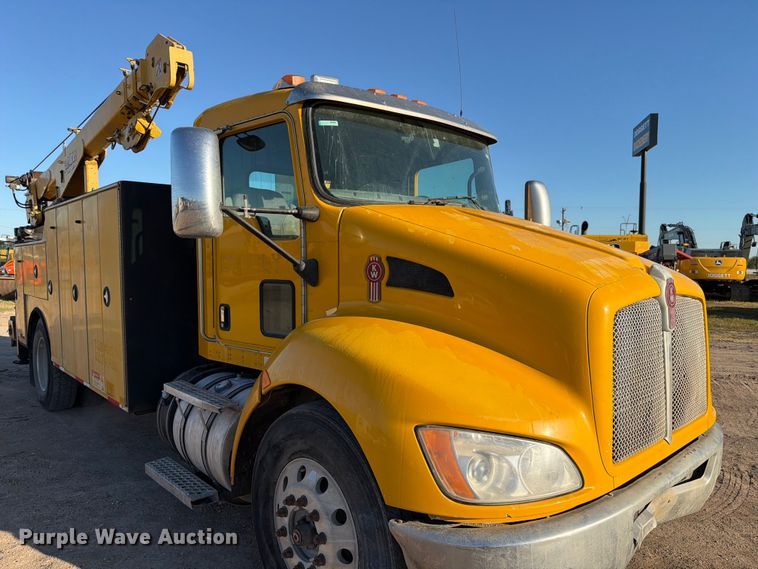image for item ED4995 2012 Kenworth T370 utility / service truck