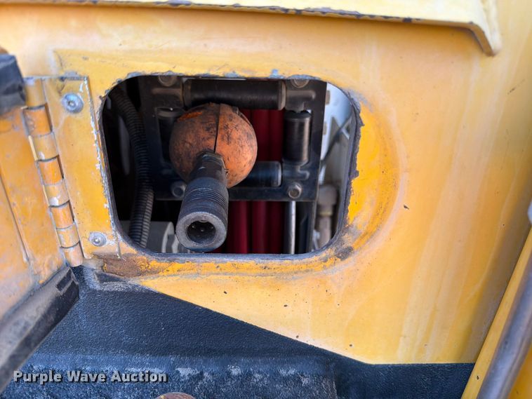 image for item ED4995 2012 Kenworth T370 utility / service truck