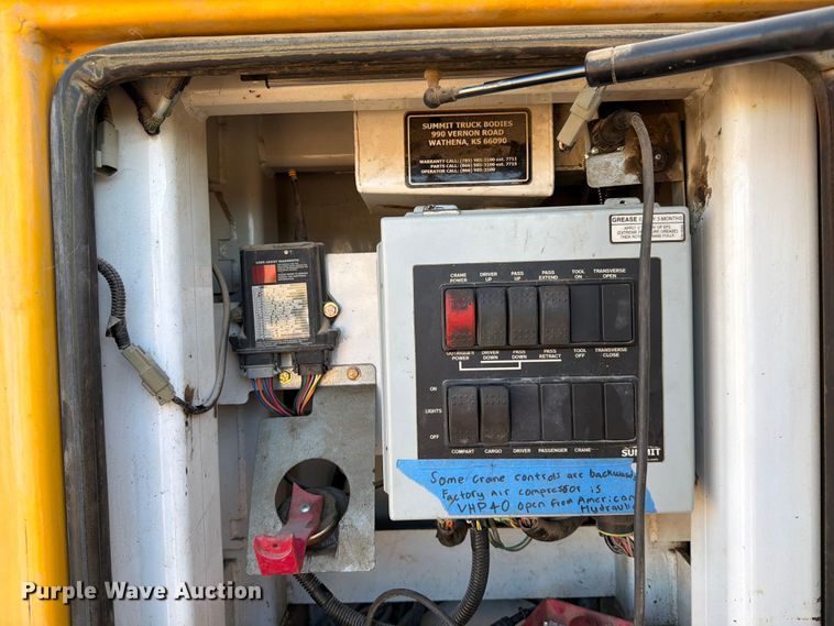 image for item ED4995 2012 Kenworth T370 utility / service truck