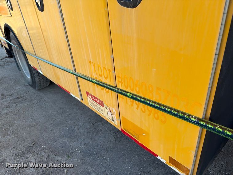 image for item ED4995 2012 Kenworth T370 utility / service truck