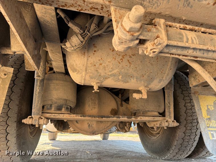 image for item ED4995 2012 Kenworth T370 utility / service truck