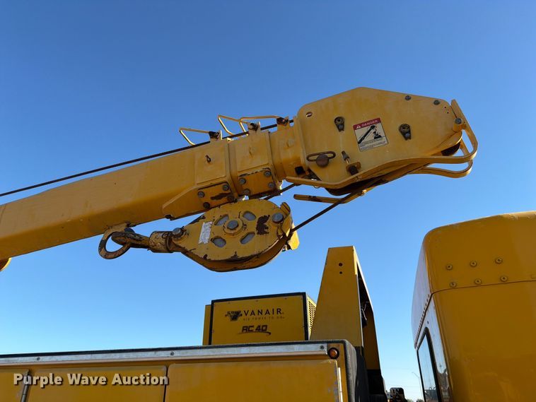 image for item ED4995 2012 Kenworth T370 utility / service truck