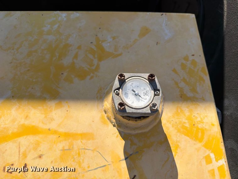 image for item ED4995 2012 Kenworth T370 utility / service truck