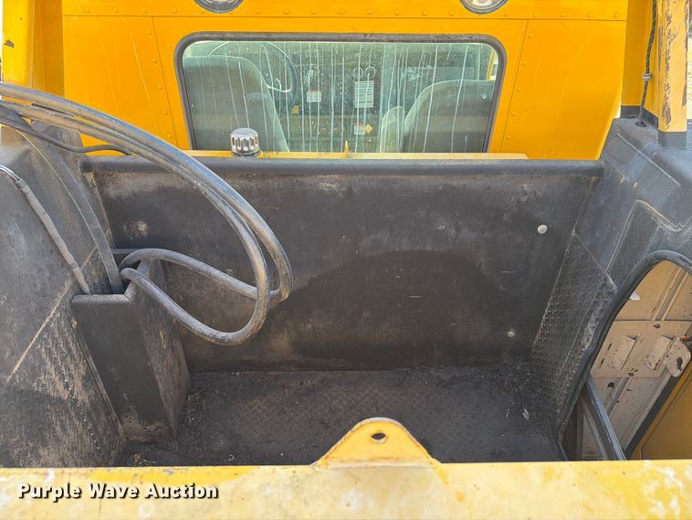 image for item ED4995 2012 Kenworth T370 utility / service truck