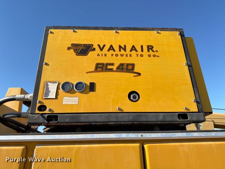 image for item ED4995 2012 Kenworth T370 utility / service truck