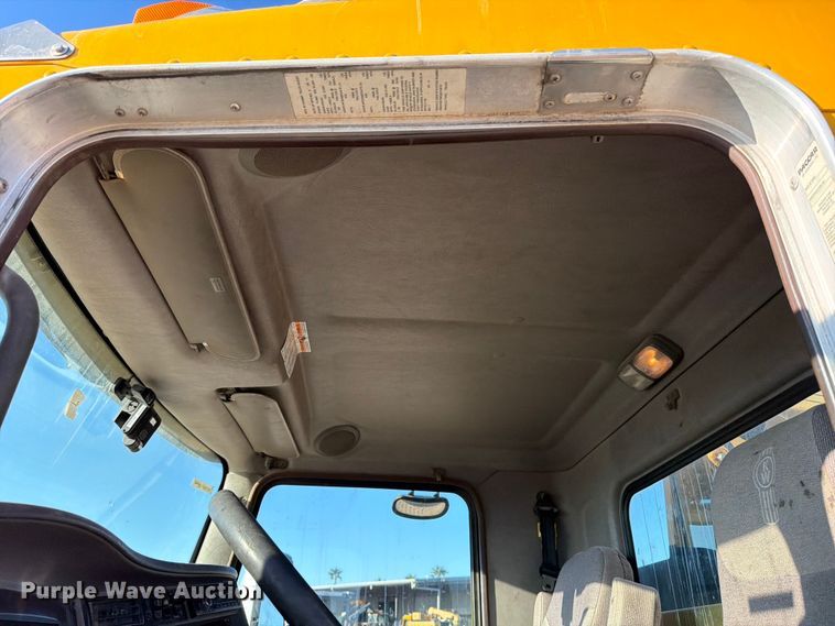 image for item ED4995 2012 Kenworth T370 utility / service truck