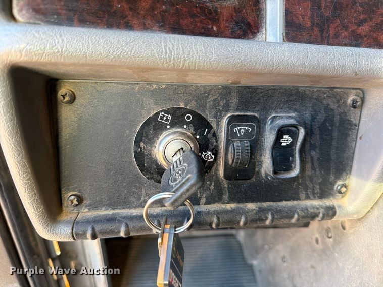 image for item ED4995 2012 Kenworth T370 utility / service truck