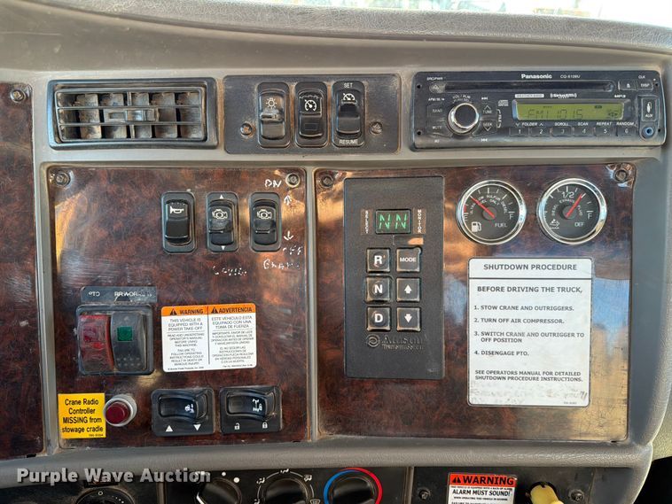 image for item ED4995 2012 Kenworth T370 utility / service truck