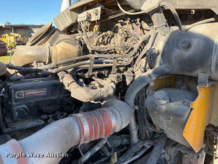 image for item ED4995 2012 Kenworth T370 utility / service truck