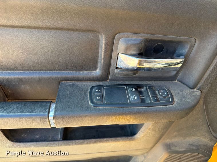 image for item ED4996 2012 Dodge Ram 5500 utility / service truck