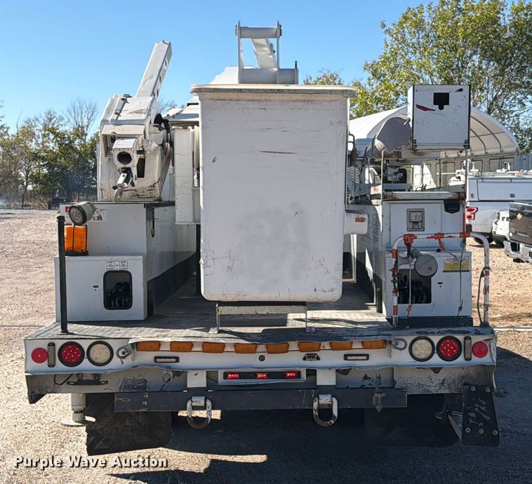 image for item ED5003 2016 Ford F550 bucket truck