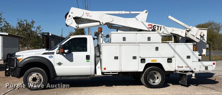 image for item ED5003 2016 Ford F550 bucket truck