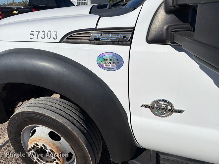 image for item ED5003 2016 Ford F550 bucket truck