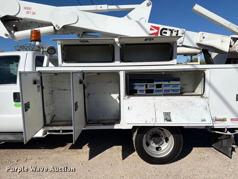 image for item ED5003 2016 Ford F550 bucket truck