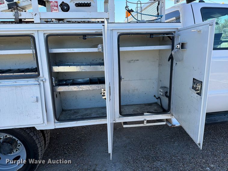 image for item ED5003 2016 Ford F550 bucket truck