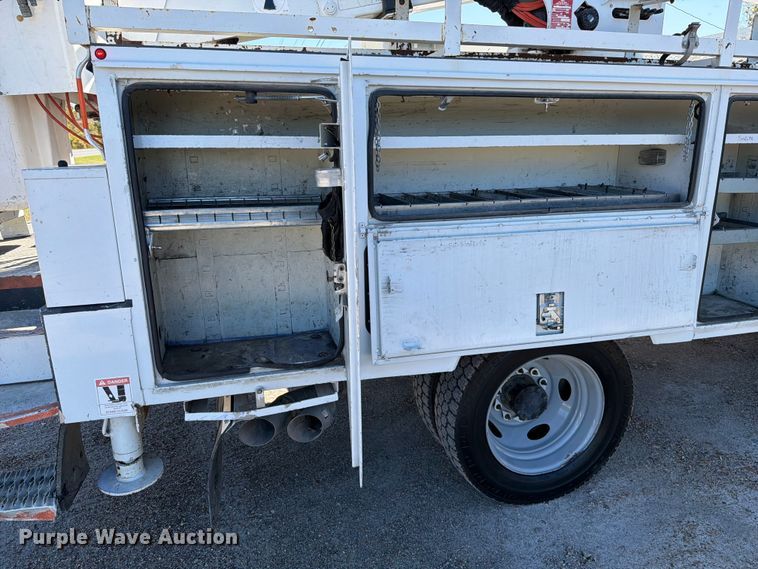 image for item ED5003 2016 Ford F550 bucket truck