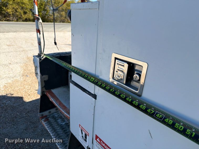 image for item ED5003 2016 Ford F550 bucket truck