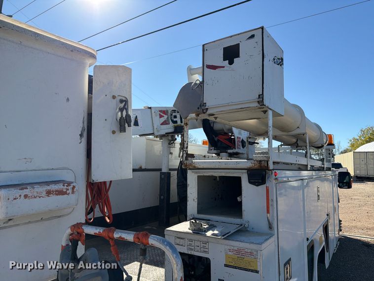 image for item ED5003 2016 Ford F550 bucket truck