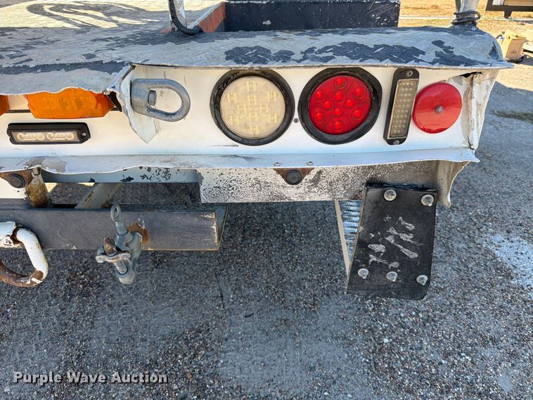 image for item ED5003 2016 Ford F550 bucket truck