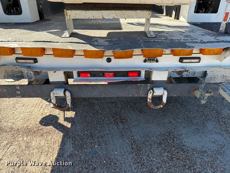 image for item ED5003 2016 Ford F550 bucket truck