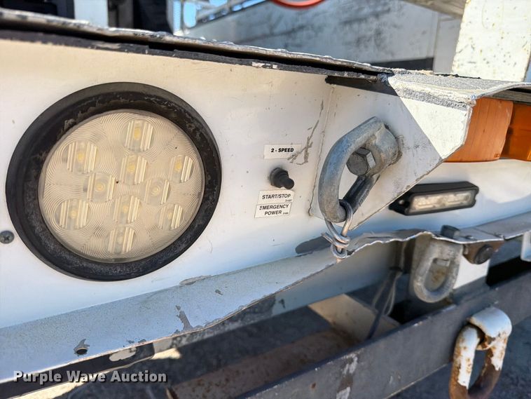 image for item ED5003 2016 Ford F550 bucket truck