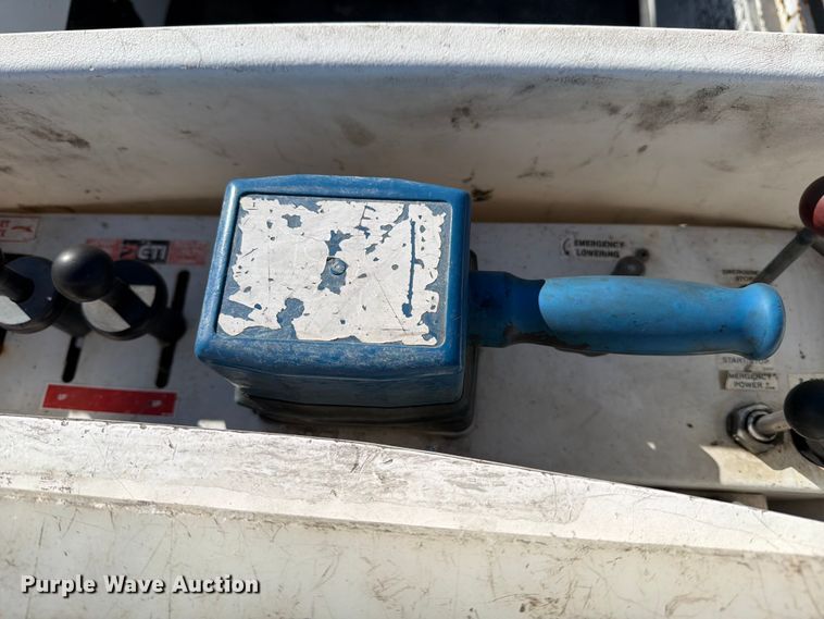 image for item ED5003 2016 Ford F550 bucket truck