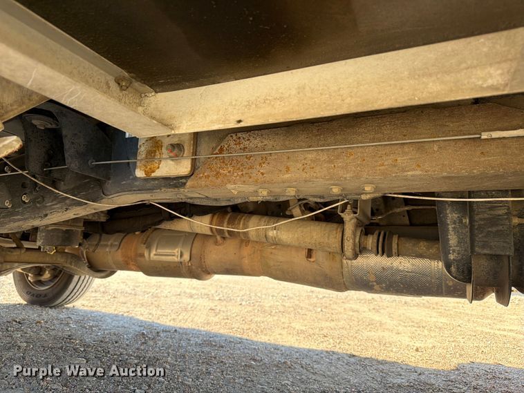 image for item ED5003 2016 Ford F550 bucket truck