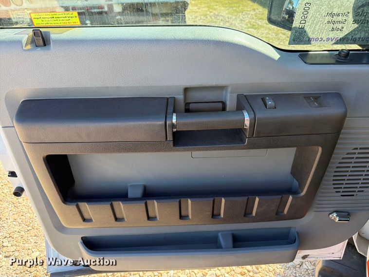 image for item ED5003 2016 Ford F550 bucket truck