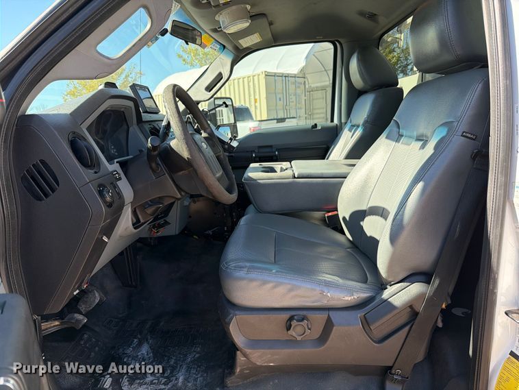 image for item ED5003 2016 Ford F550 bucket truck