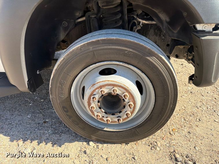 image for item ED5003 2016 Ford F550 bucket truck