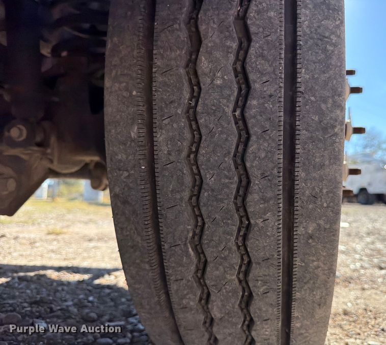 image for item ED5003 2016 Ford F550 bucket truck