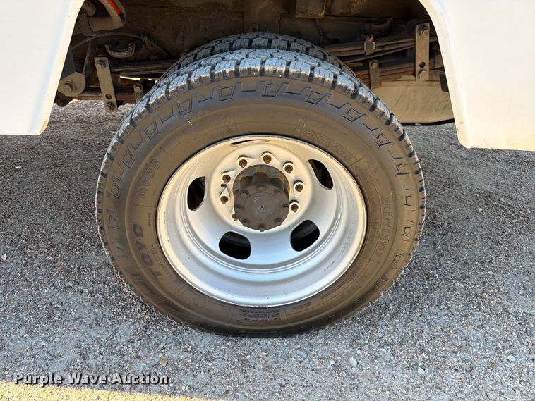 image for item ED5003 2016 Ford F550 bucket truck