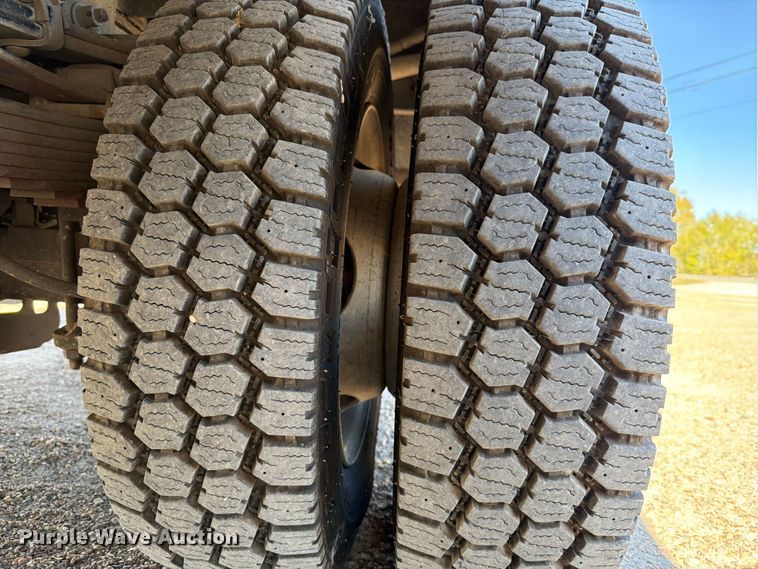 image for item ED5003 2016 Ford F550 bucket truck