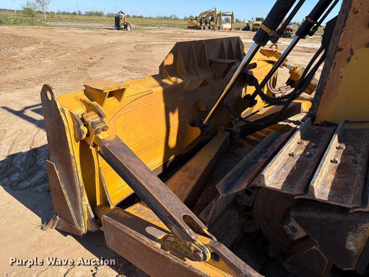 image for item ED5004 2019 Caterpillar D6 LGP dozer