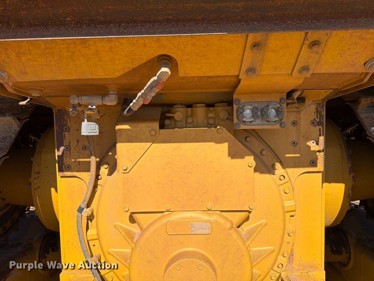 image for item ED5004 2019 Caterpillar D6 LGP dozer